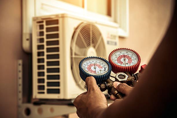 Professional Emergency Hvac technician working in Lake Hill, NY